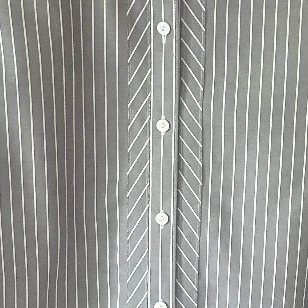 NEW!  Foxcroft women's dress shirt. - Picture 3 of 9